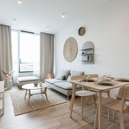 Slovakia Chalupkova Downtown Retreat * Bratislava